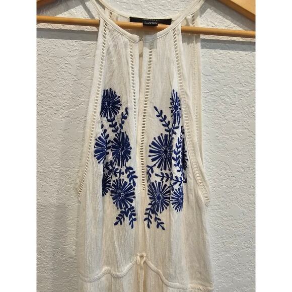 Forever  21 white maxi with blue floral embroidery sz small - Picture 1 of 4